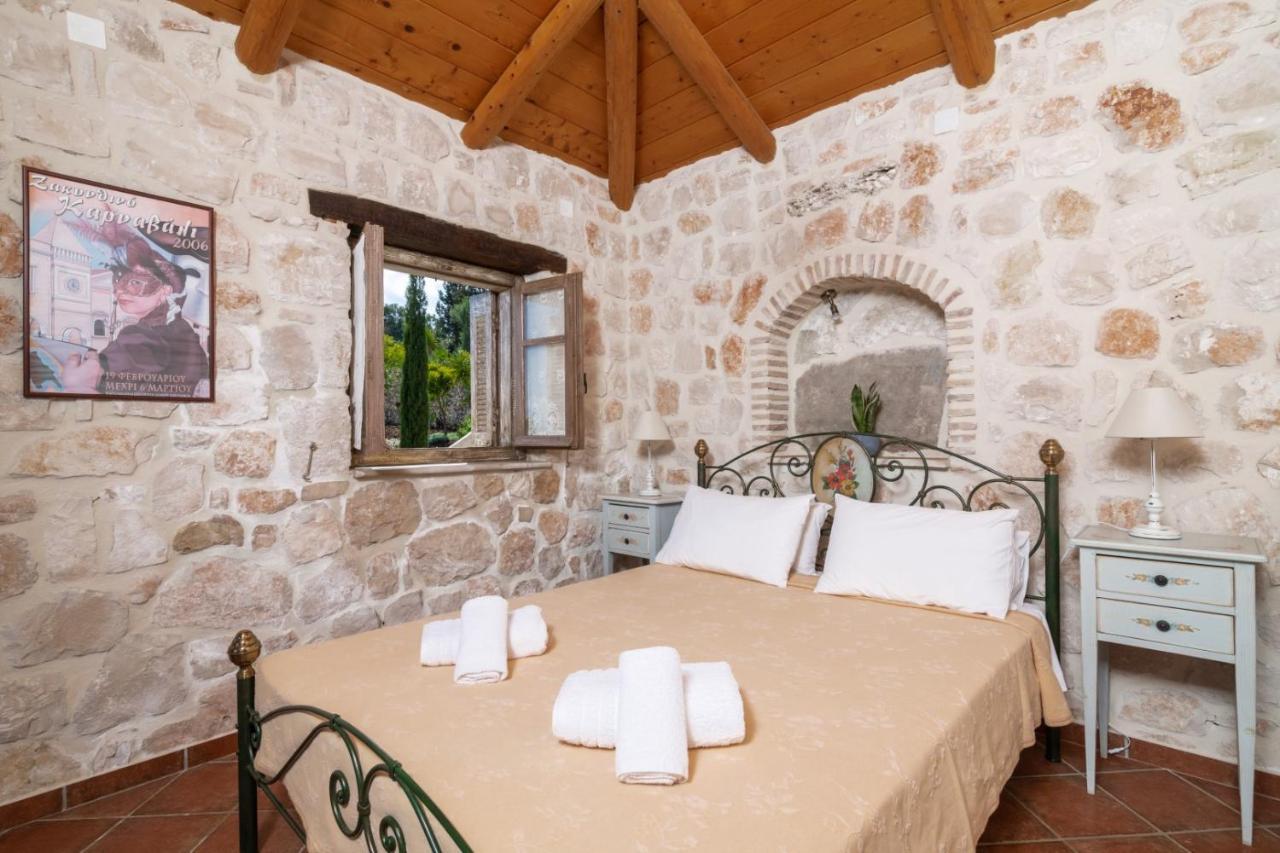 Strofilia Authentic Villas Skinária Exteriör bild