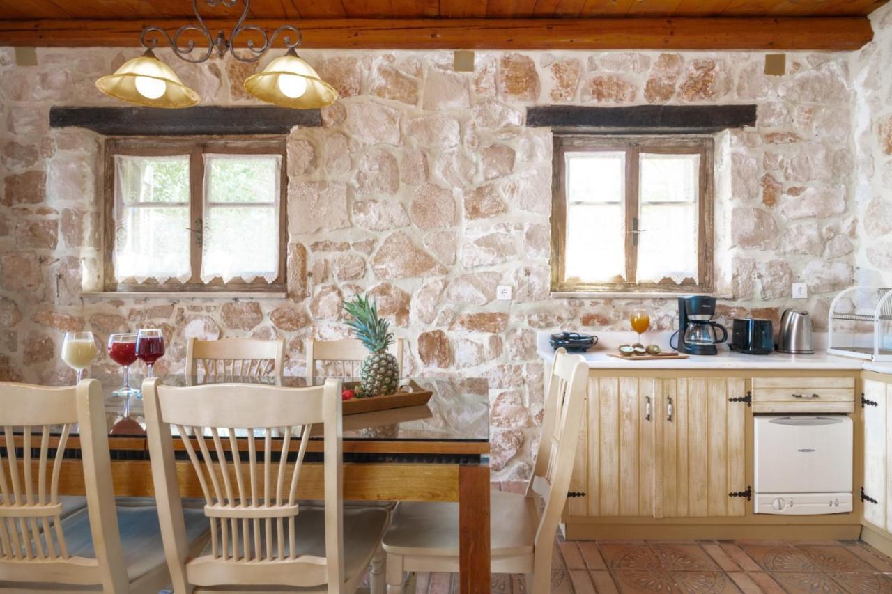 Strofilia Authentic Villas Skinária Exteriör bild